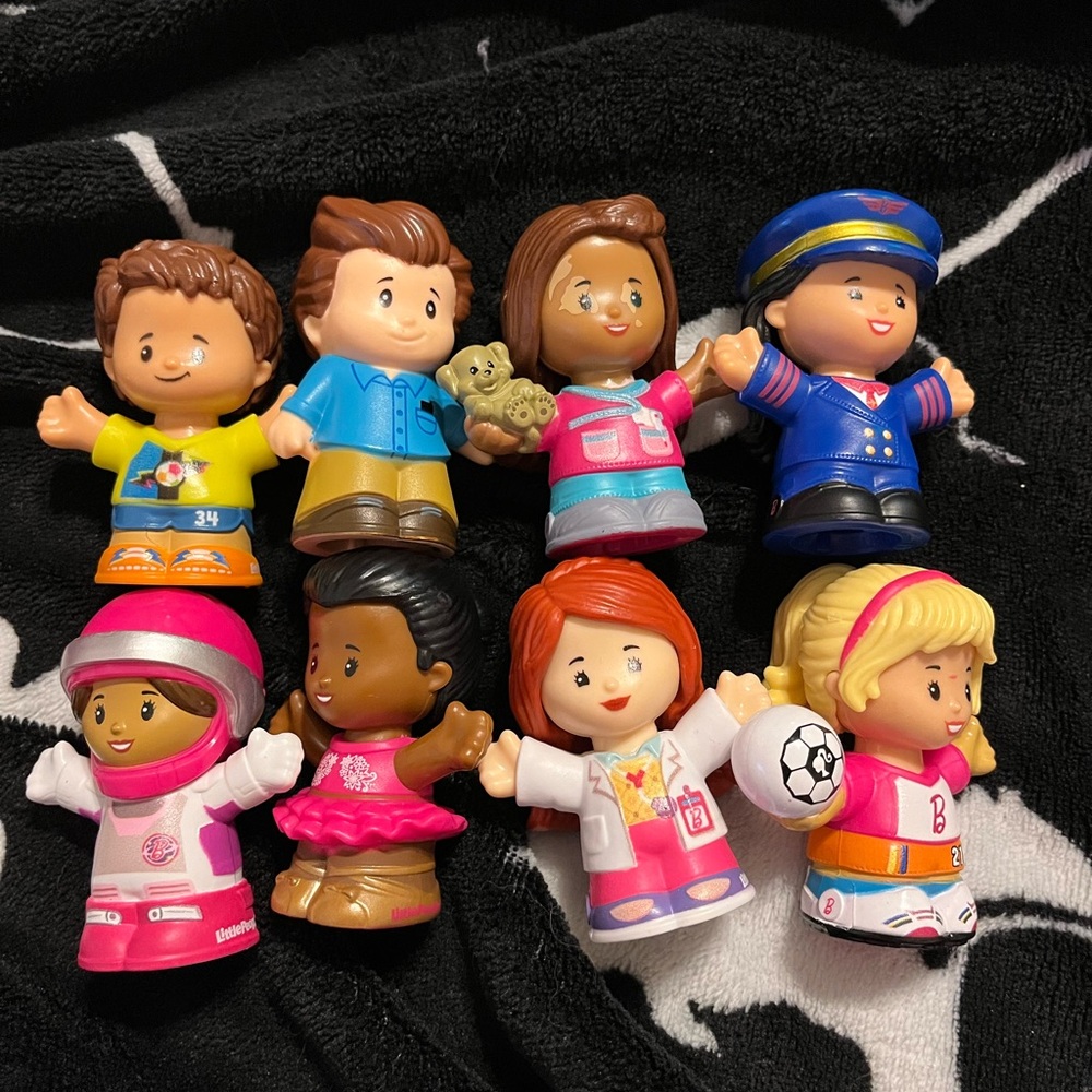 Fisher-Price Little People Assorted Kids Toy Figures - Multicolor